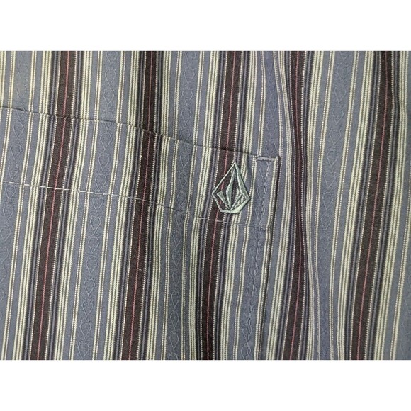 Volcom Button Up Shirt Mens XL Collared S/S Blue Striped Casual Classic Fit - Picture 4 of 8